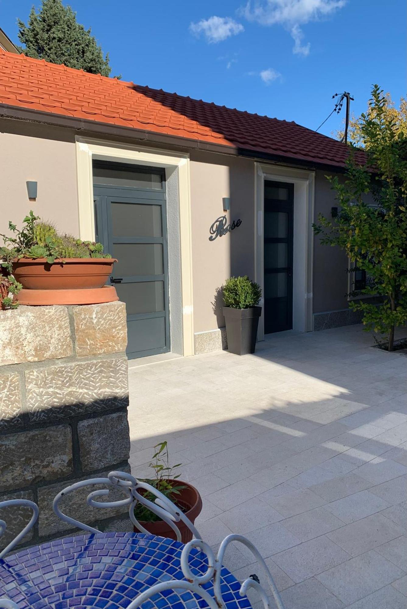 Apartamento Rose Downtown Podgorica Exterior foto