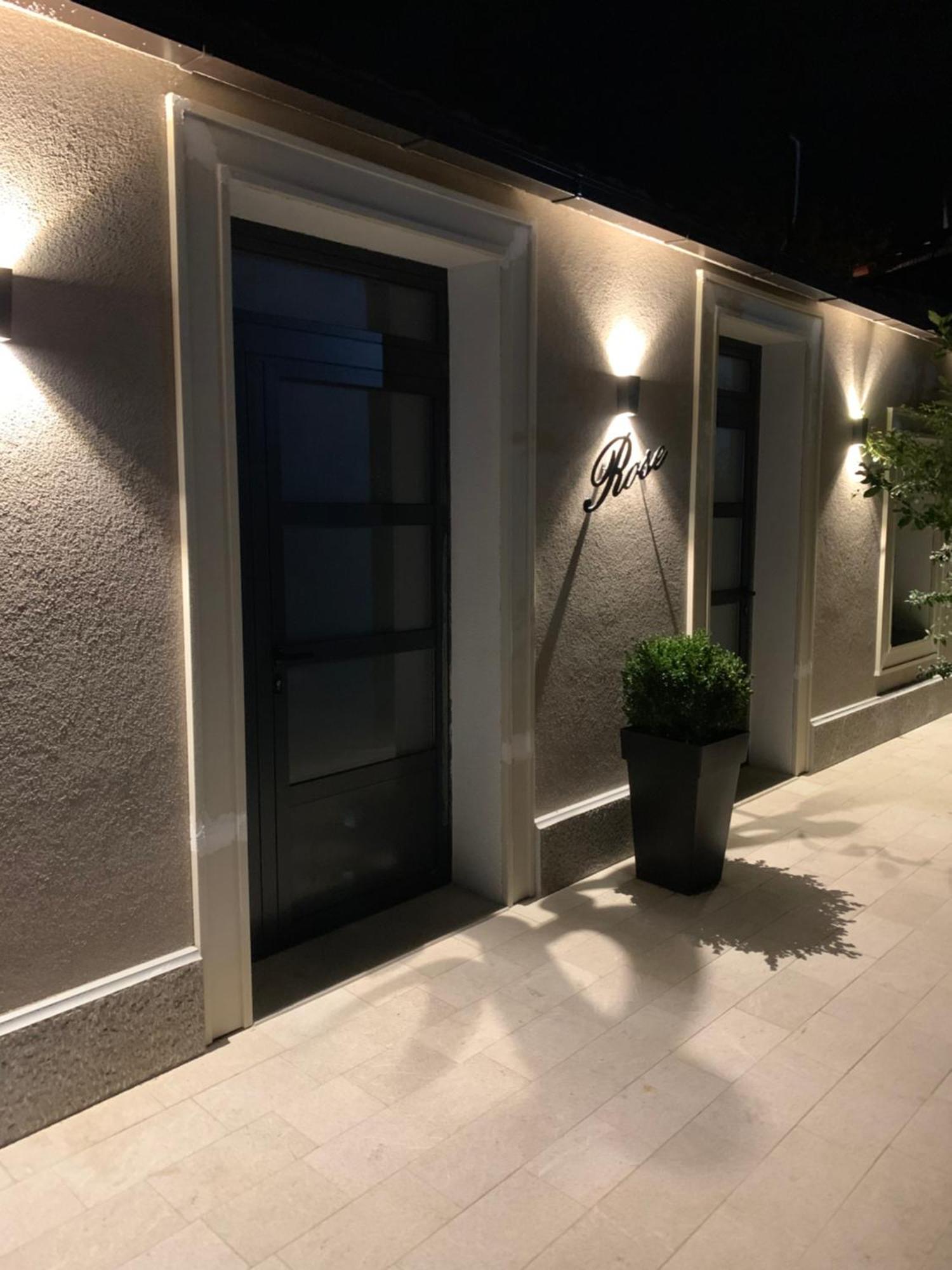 Apartamento Rose Downtown Podgorica Exterior foto